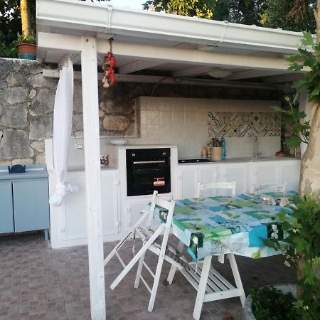 Villa Relax Amore Le Lamie di Olimpe Exterior photo