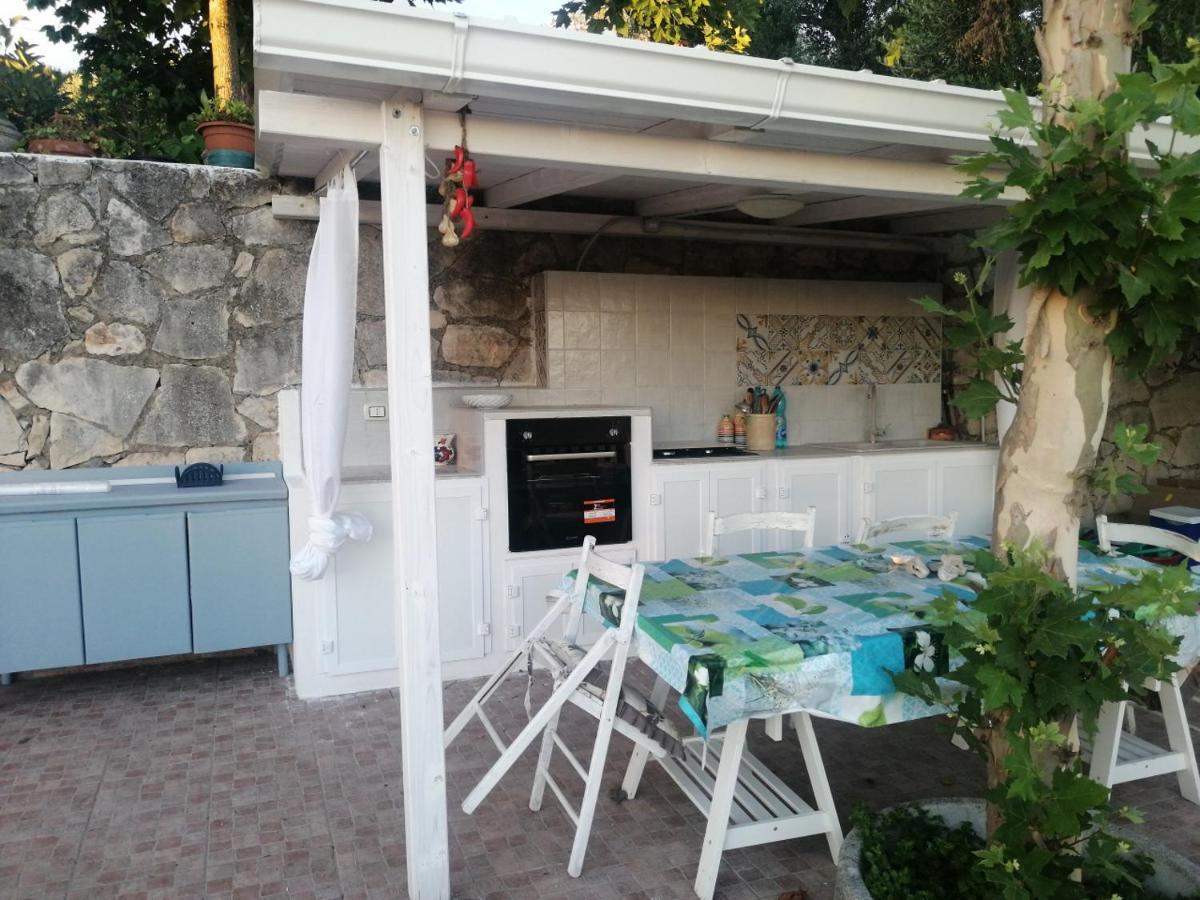 Villa Relax Amore Le Lamie di Olimpe Exterior photo